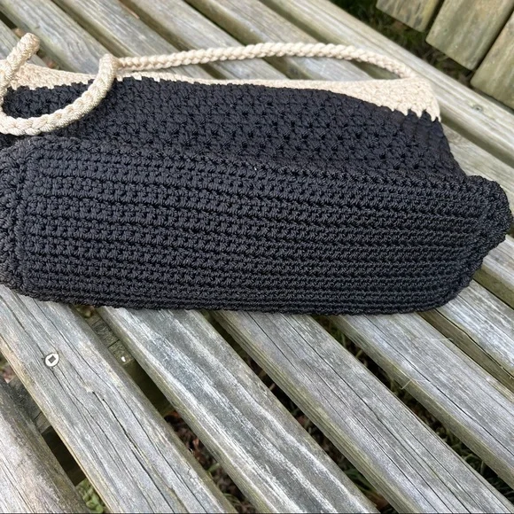 EUC The Sak knot crochet zip top purse shoulder bag - two tone two color - Picture 5 of 12